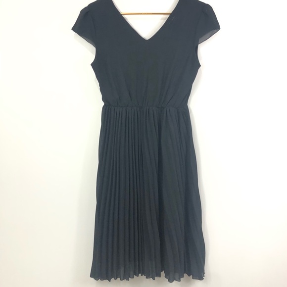 Instant Vintage S/M Black cap sleeve dress - Picture 4 of 6